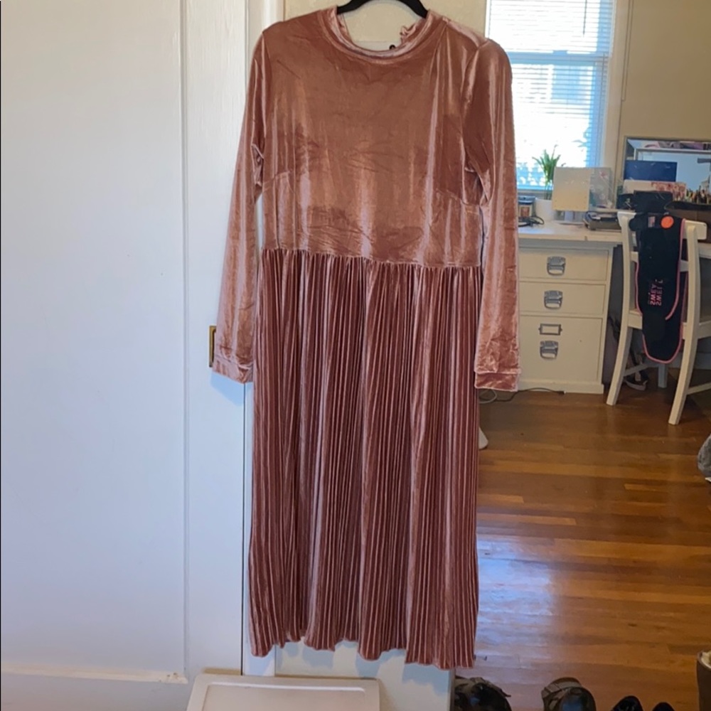 Hayden Los Angeles pink velvet dress size large